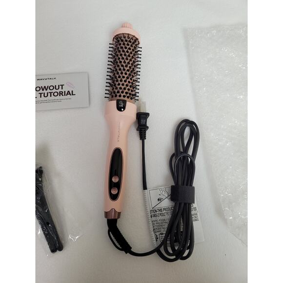 Wavytalk Thermal Brush Blowout Boost 1.5 inch Heated Round Brush Blowout Look - Picture 3 of 12